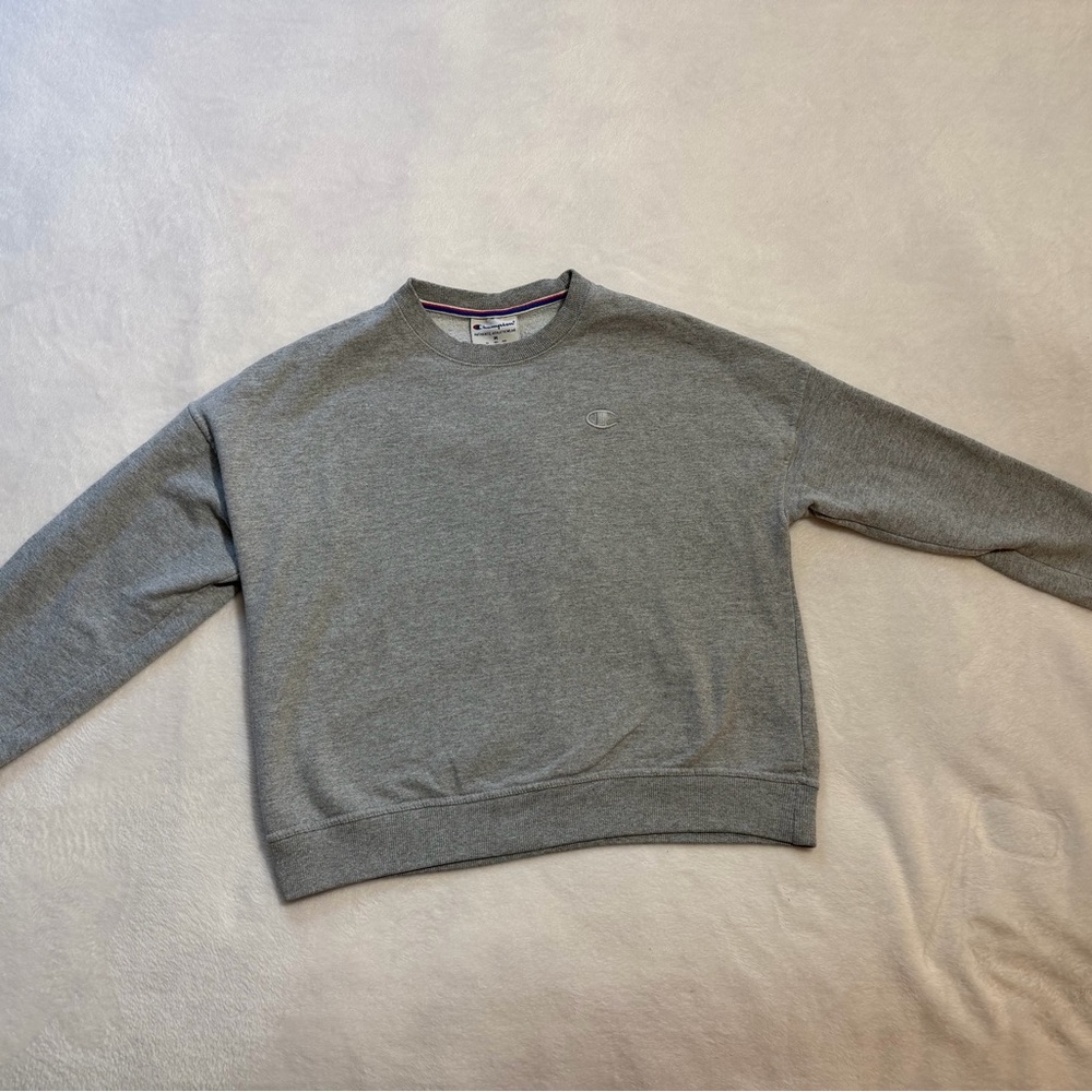 Champion Women's Gray Crewneck Sweater